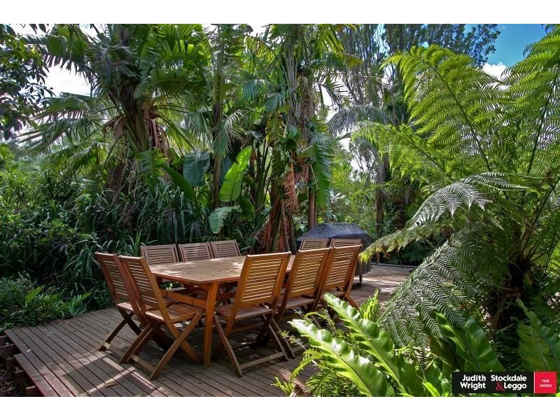 4 Hollywood Crescent, Smiths Beach VIC 3922
