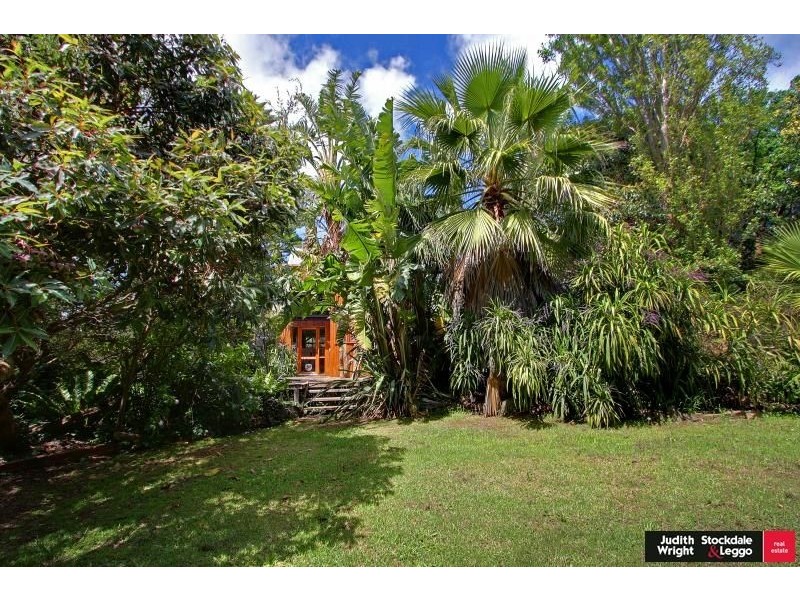 4 Hollywood Crescent, Smiths Beach VIC 3922