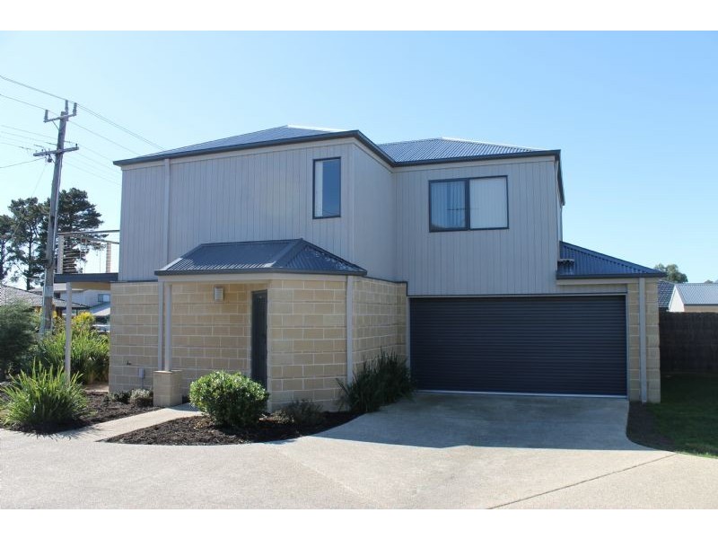 2/255 Church Street, Cowes VIC 3922
