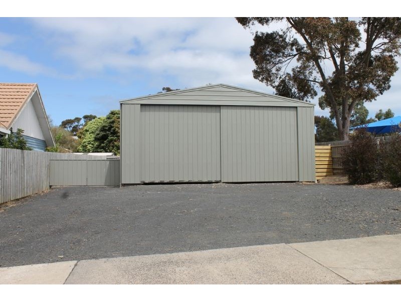 1/157 Settlement Road, Cowes VIC 3922