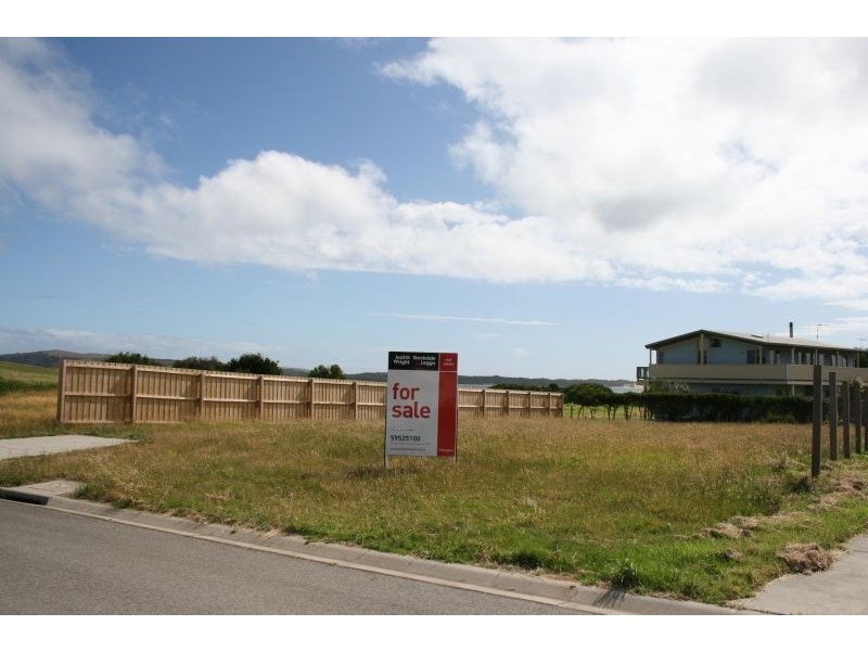 60 Penniwells Drive, San Remo VIC 3925
