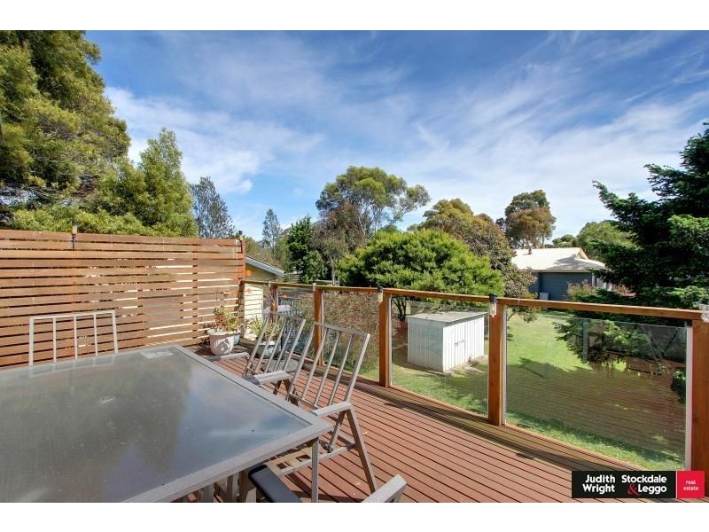 360 Settlement Rd, Cowes VIC 3922