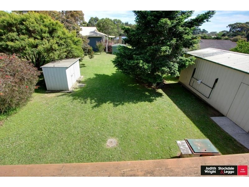 360 Settlement Rd, Cowes VIC 3922