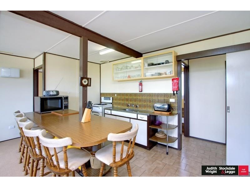 360 Settlement Rd, Cowes VIC 3922
