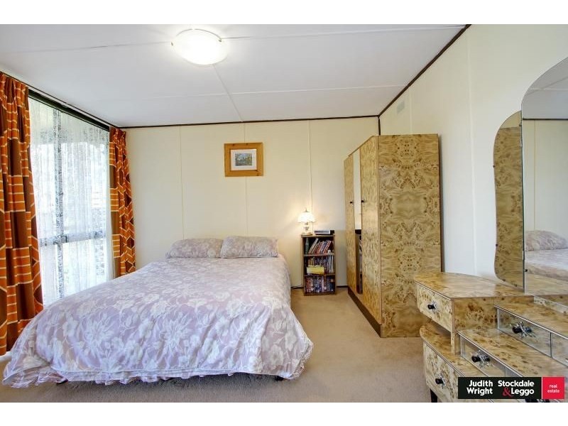 360 Settlement Rd, Cowes VIC 3922