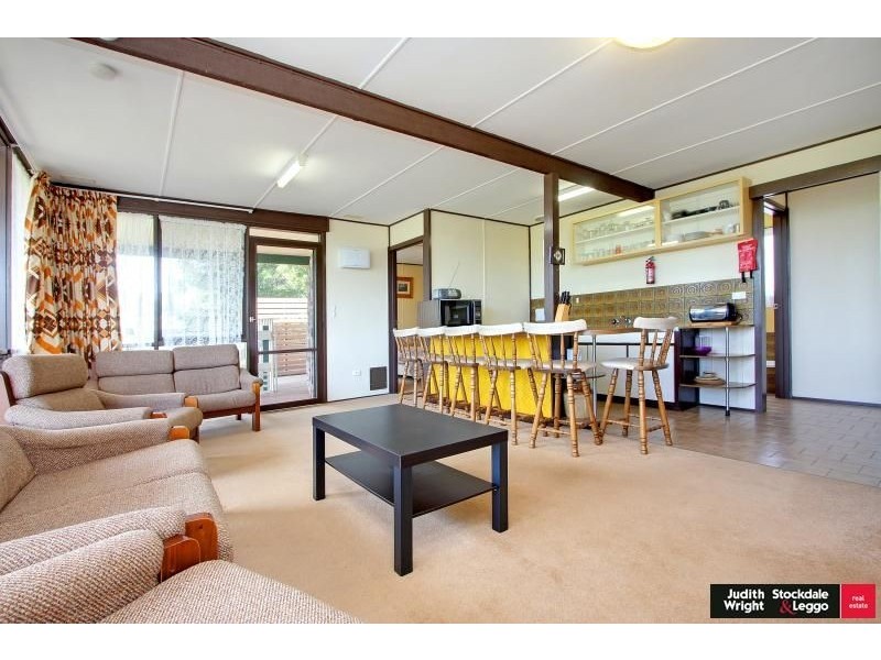 360 Settlement Rd, Cowes VIC 3922