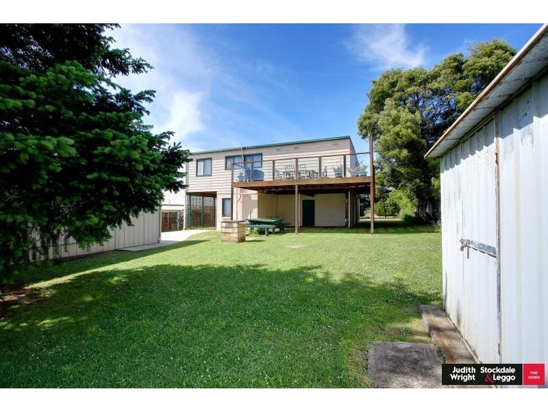 360 Settlement Rd, Cowes VIC 3922