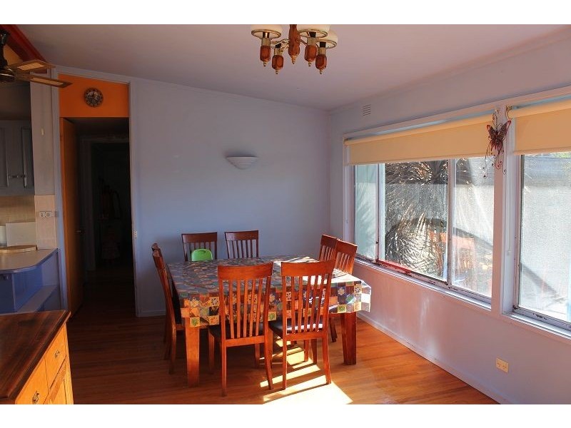 8 Highview Crescent, Surf Beach VIC 3922