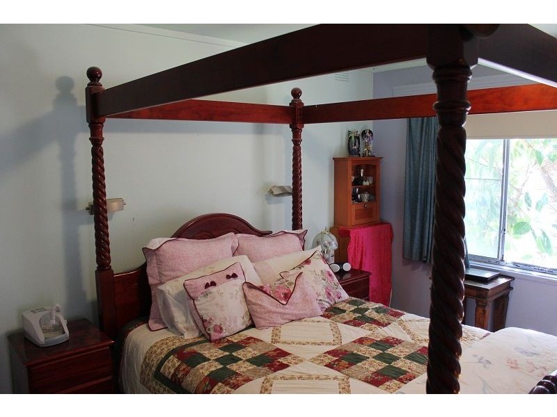 8 Highview Crescent, Surf Beach VIC 3922