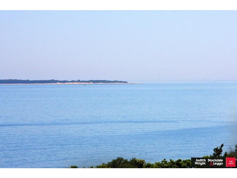 1/2 Hartley Street, Cowes VIC 3922
