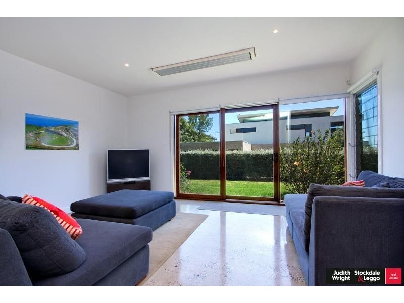 1/2 Hartley Street, Cowes VIC 3922