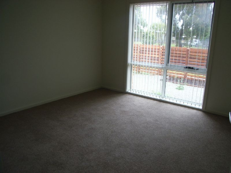 2/45-47 Jenner Avenue, Cowes VIC 3922