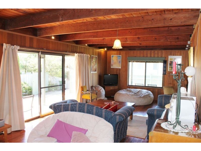 12 St Georges Road, Cowes VIC 3922