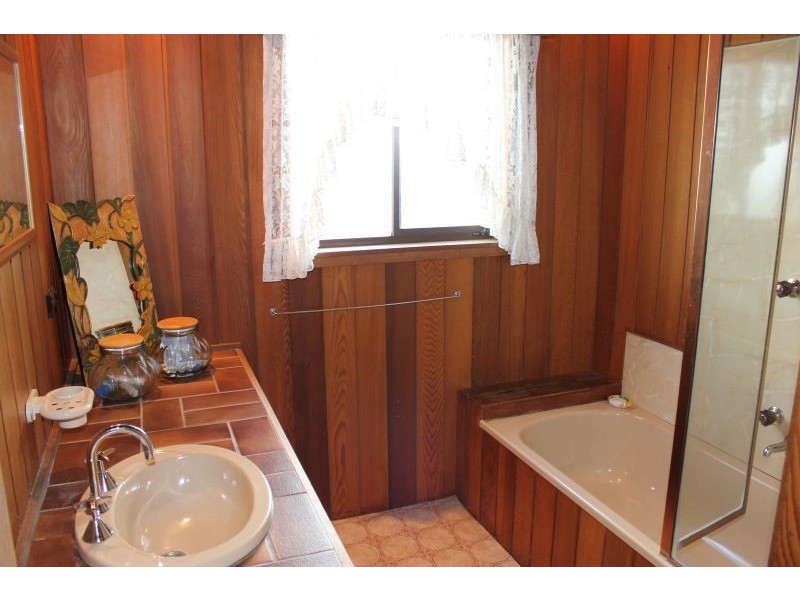 12 St Georges Road, Cowes VIC 3922