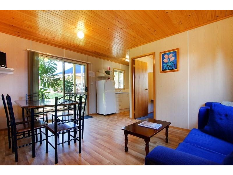 Cabins/97 Church Street, Cowes VIC 3922