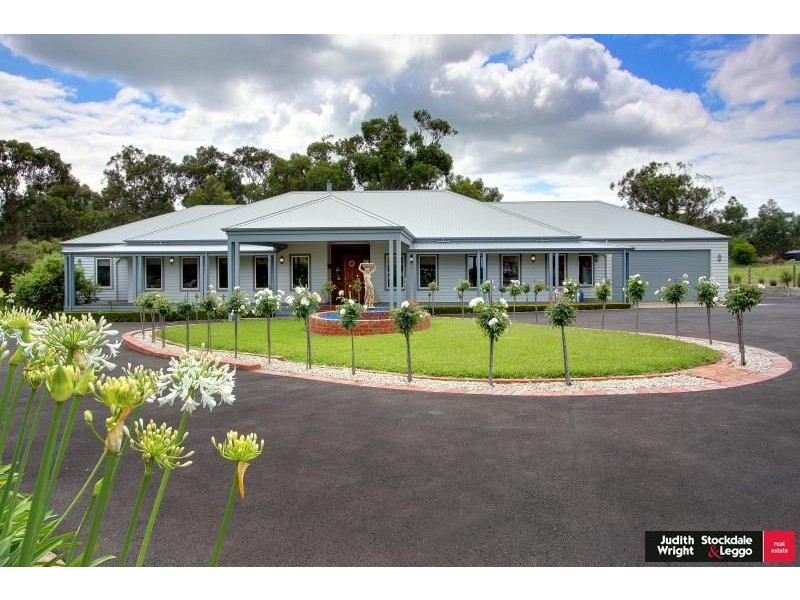 19 Casuarina Crt, Cowes VIC 3922