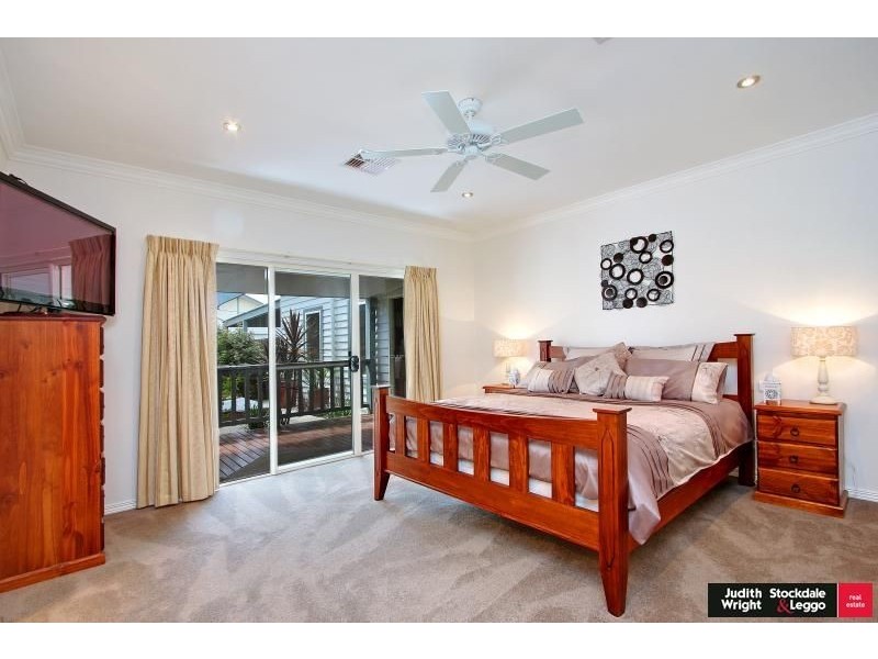 19 Casuarina Crt, Cowes VIC 3922