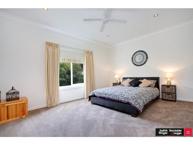 19 Casuarina Crt, Cowes VIC 3922