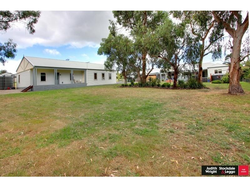 19 Casuarina Crt, Cowes VIC 3922