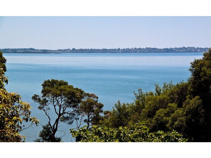 9 Rennison Road, Newhaven VIC 3925