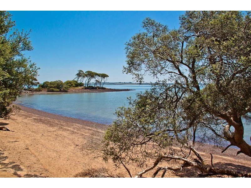 9 Rennison Road, Newhaven VIC 3925