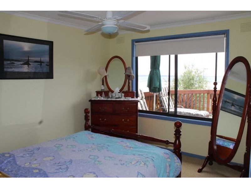 8 Boat Creek Road, Ventnor VIC 3922