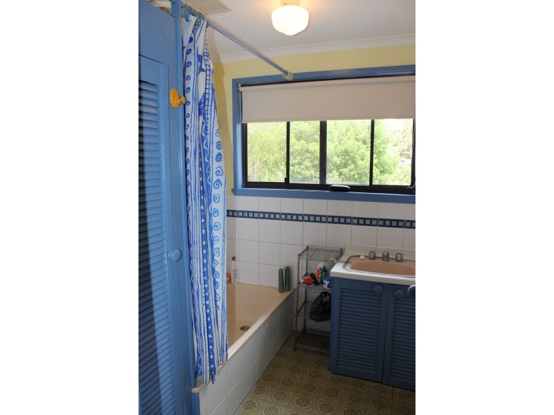 8 Boat Creek Road, Ventnor VIC 3922