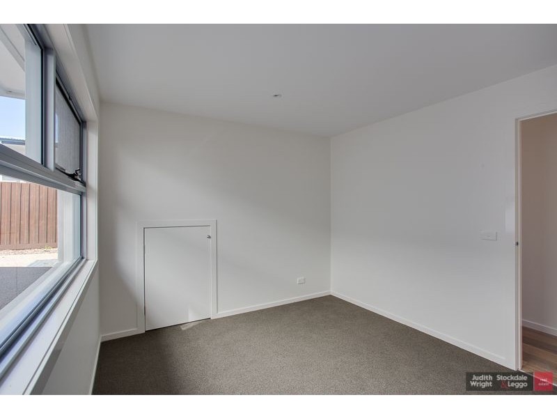 2/4 Osbourne Avenue, Cowes VIC 3922