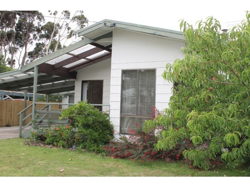 595 Settlement Road, Cowes VIC 3922