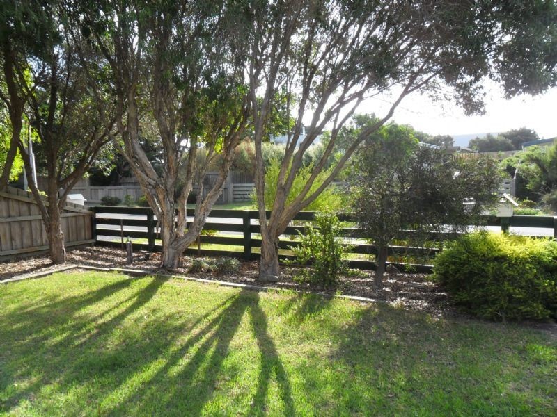 25 Kendall Avenue, Cape Woolamai VIC 3925