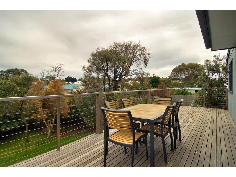 22 Dolphin Drive, Smiths Beach VIC 3922