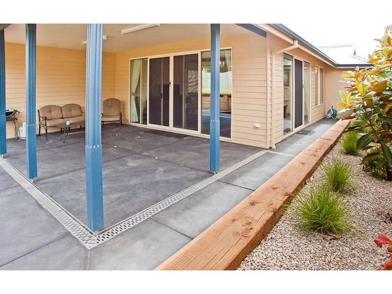 15 Roydon Road, Cowes VIC 3922