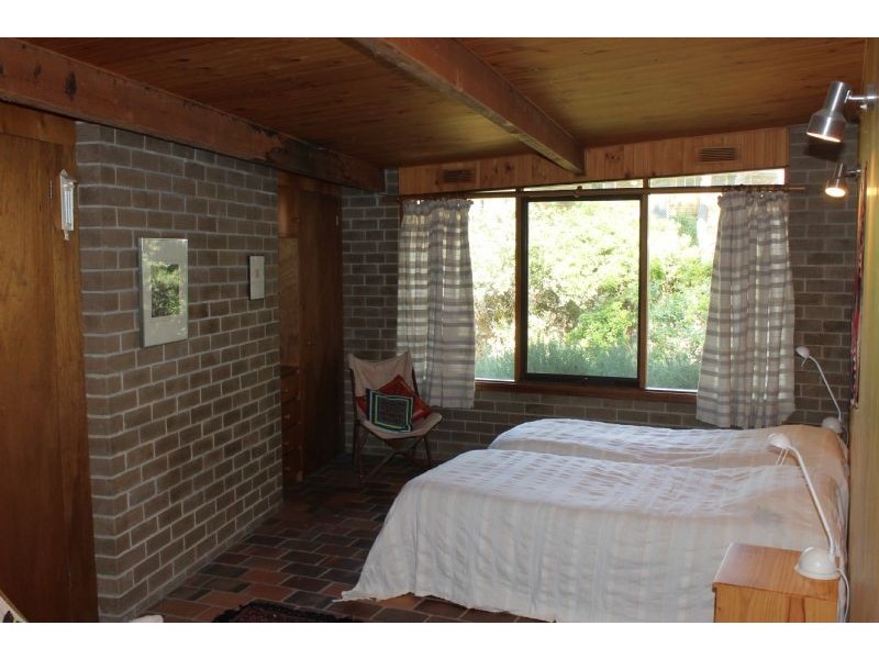 11 Woodlands Avenue, Silverleaves VIC 3922