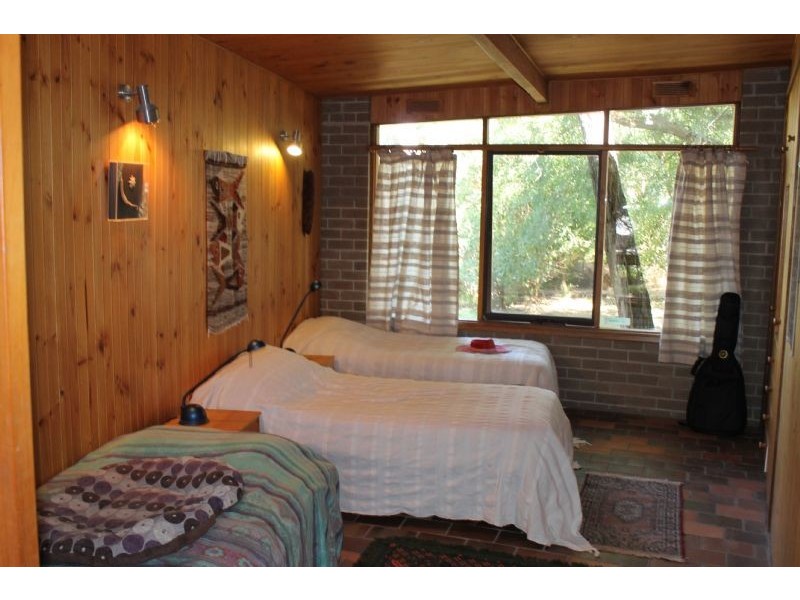 11 Woodlands Avenue, Silverleaves VIC 3922