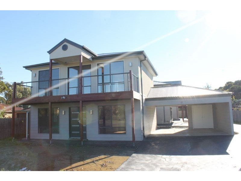 1, 2 & 3/260 Church Street, Cowes VIC 3922