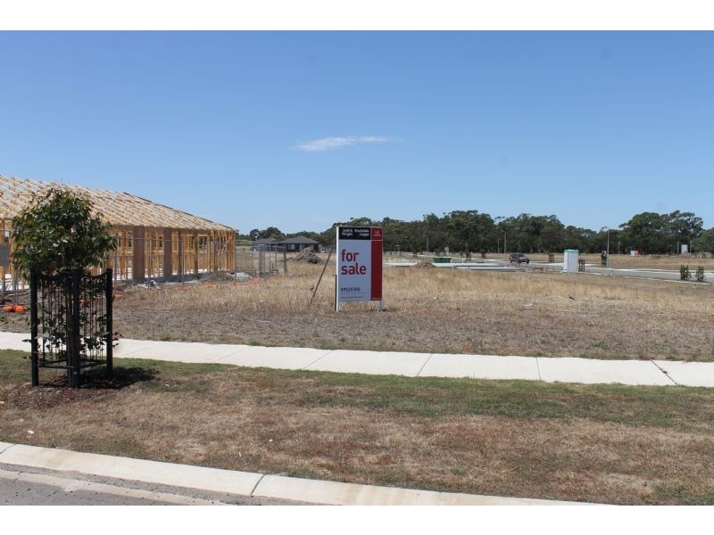 12 Pasadena Drive, Cowes VIC 3922