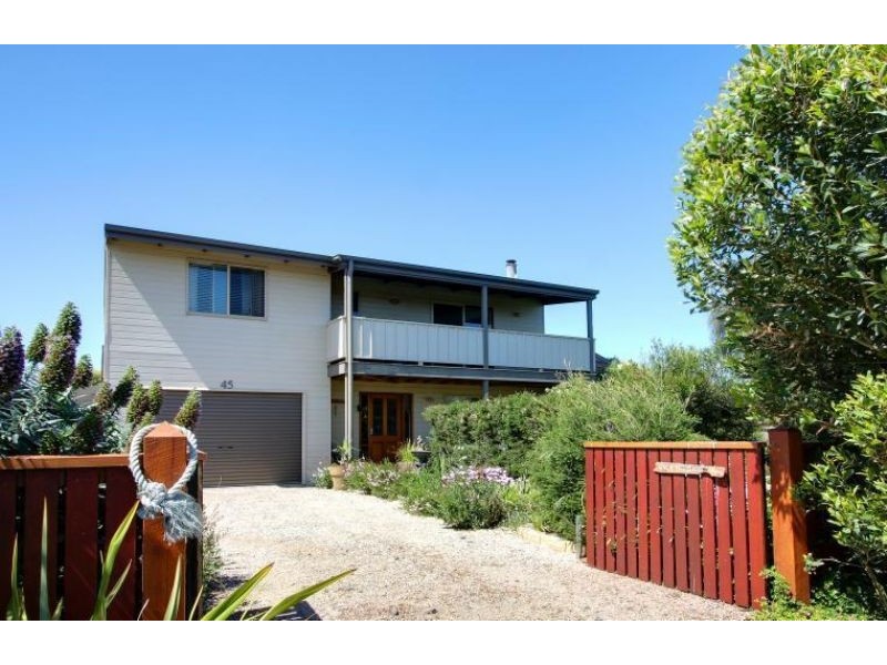 45 Sunderland Bay Road, Surf Beach VIC 3922