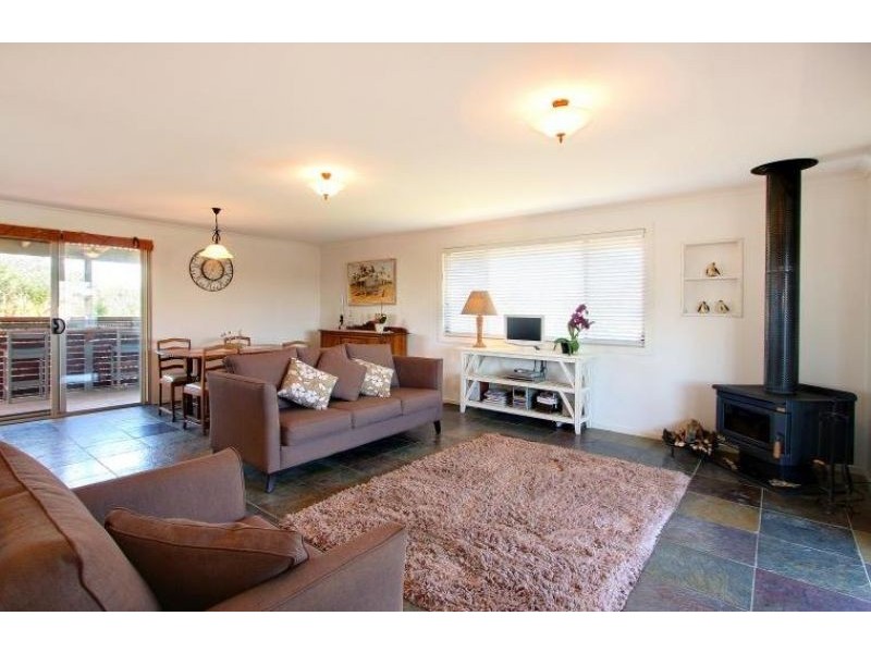 45 Sunderland Bay Road, Surf Beach VIC 3922
