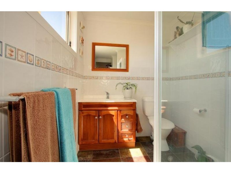 45 Sunderland Bay Road, Surf Beach VIC 3922
