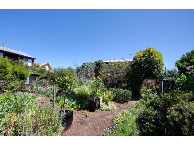 45 Sunderland Bay Road, Surf Beach VIC 3922