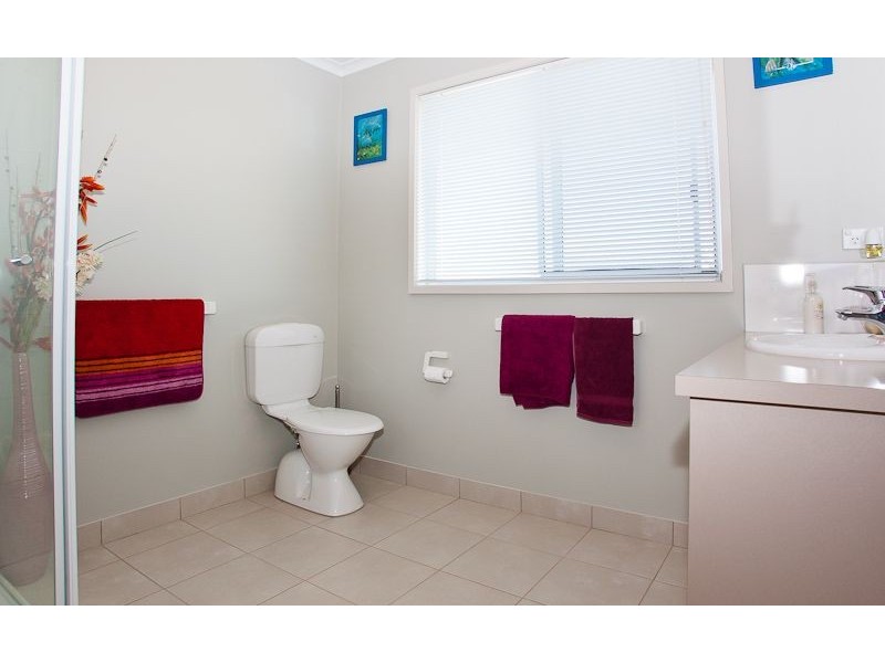 2 Norman Drive, Cowes VIC 3922