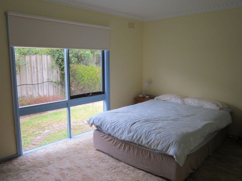 24 Birdwood Avenue, Cowes VIC 3922