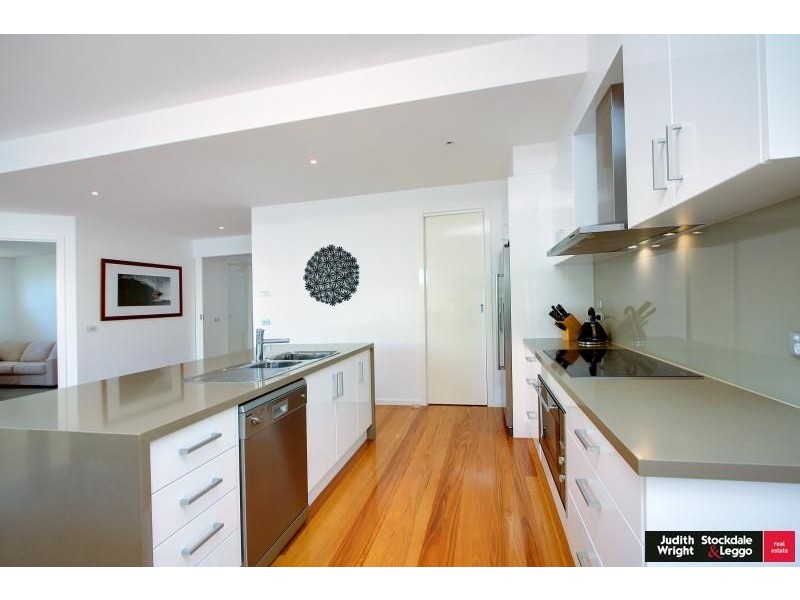 10 Bondi Avenue, Cape Woolamai VIC 3925