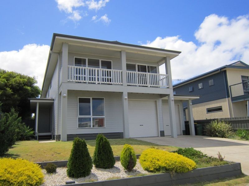 65 Penniwells Drive, San Remo VIC 3925