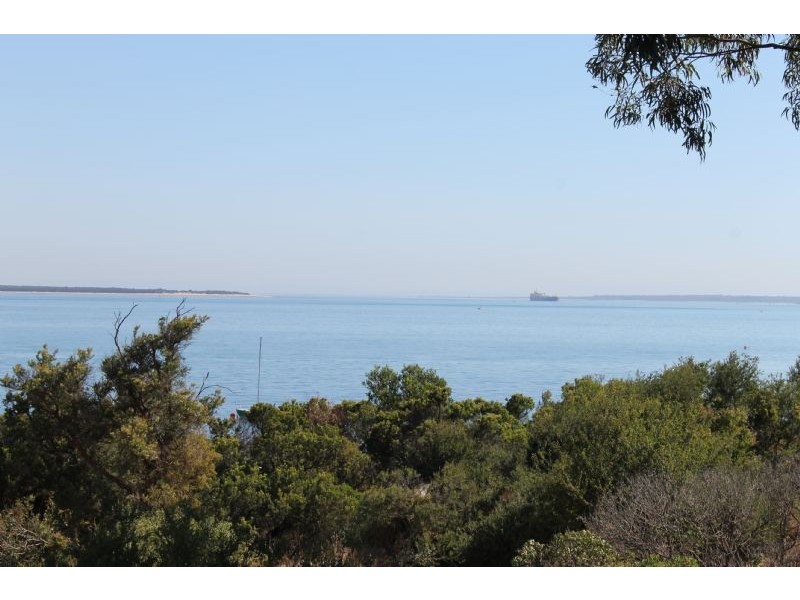 14 Glen Isla Court, Cowes VIC 3922