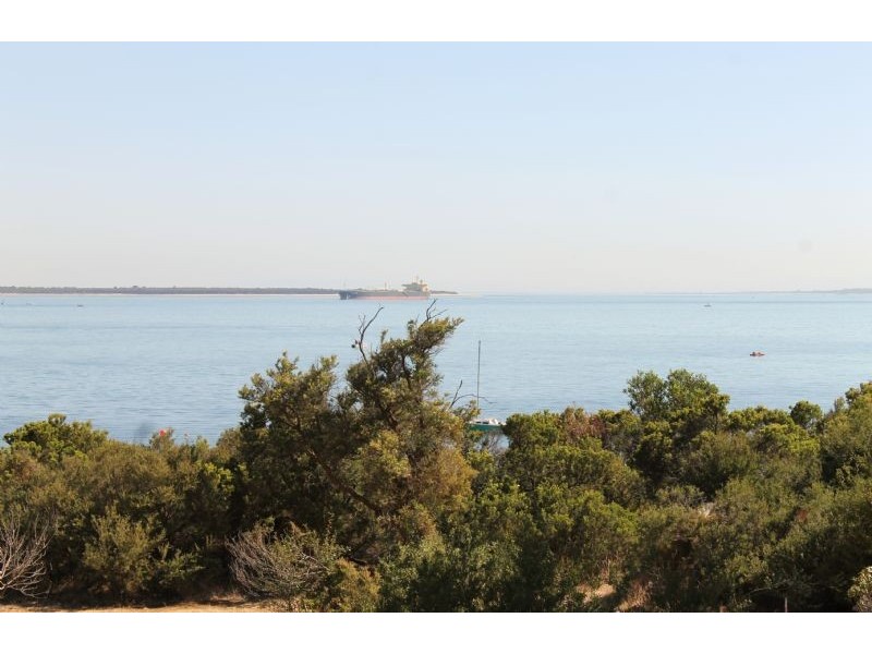 14 Glen Isla Court, Cowes VIC 3922