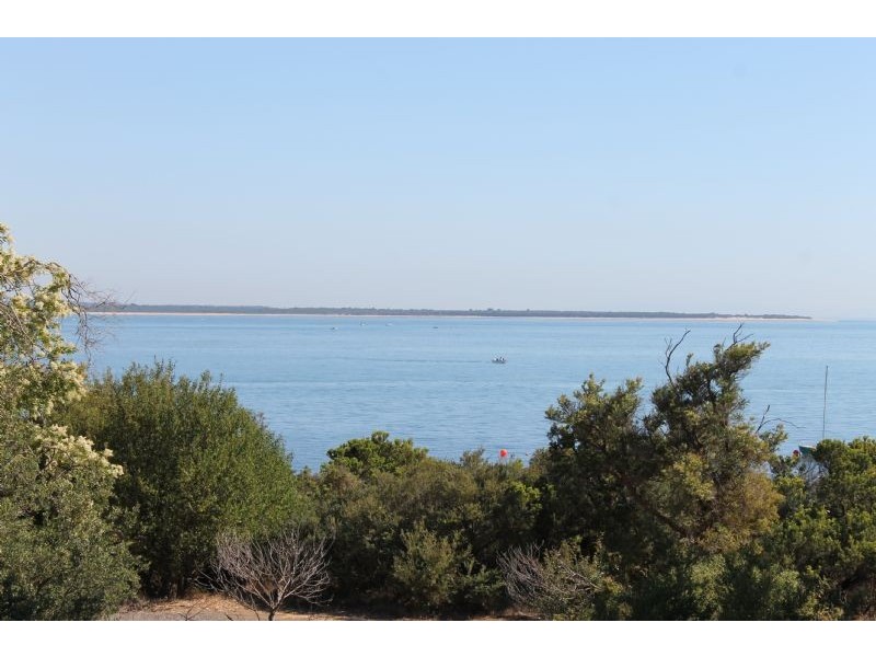 14 Glen Isla Court, Cowes VIC 3922