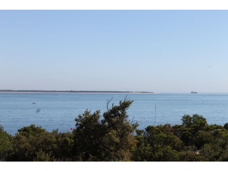 14 Glen Isla Court, Cowes VIC 3922