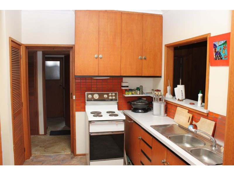 12 Chapel Street, Cowes VIC 3922