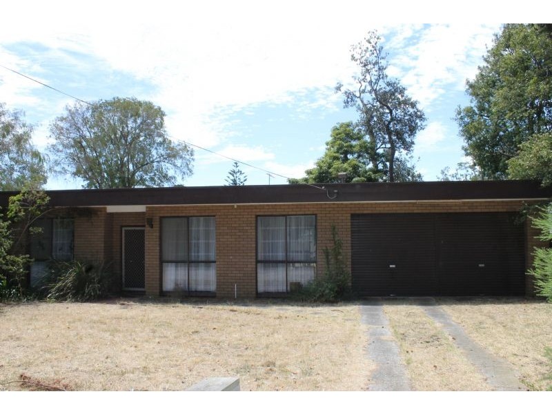 12 Chapel Street, Cowes VIC 3922